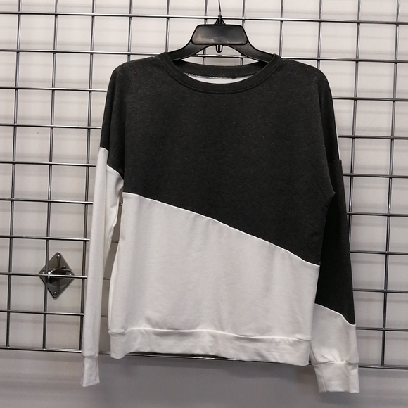 Top - Picture 1 of 1